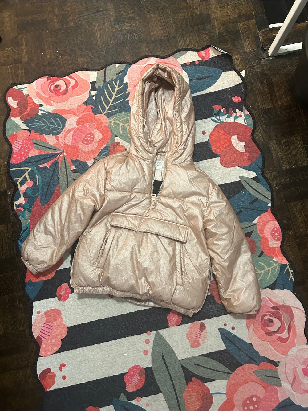 Zara girl Hooded Puffer Jacket in Shimmery Rose Gold. Great condition